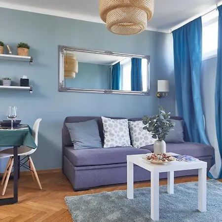 Park Mirowski Apartment