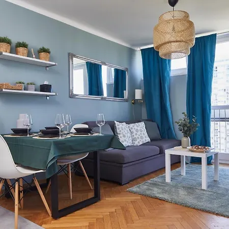 Apartment Park Mirowski *